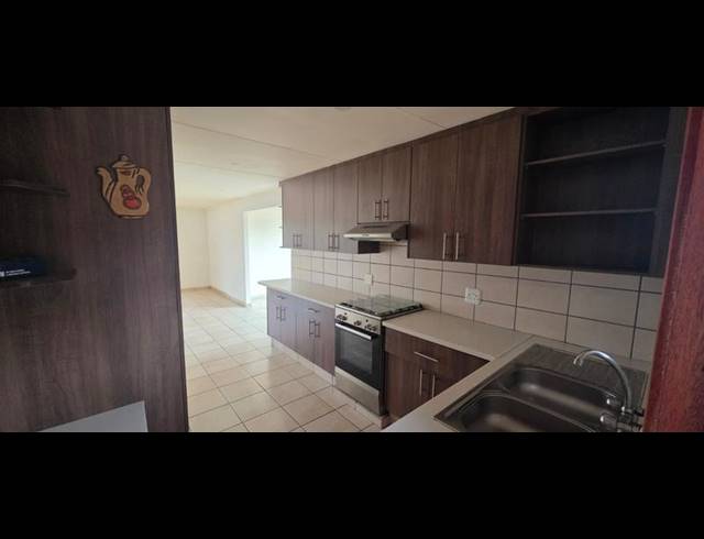 2 BEDROOM PROPERTY TO RENT IN HENLEY-ON-KLIP